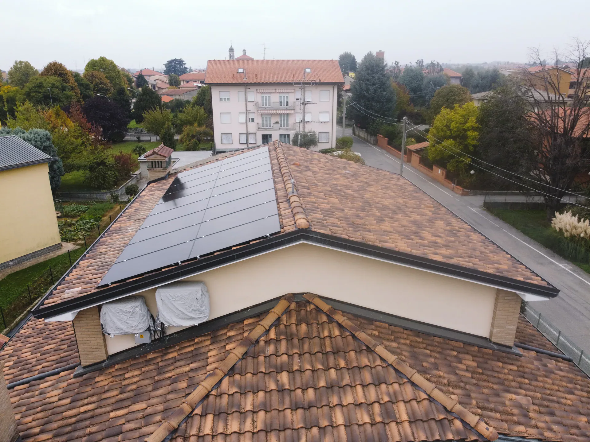 IMPIANTO FOTOVOLTAICO RESIDENZIALE DA 6,84 KW