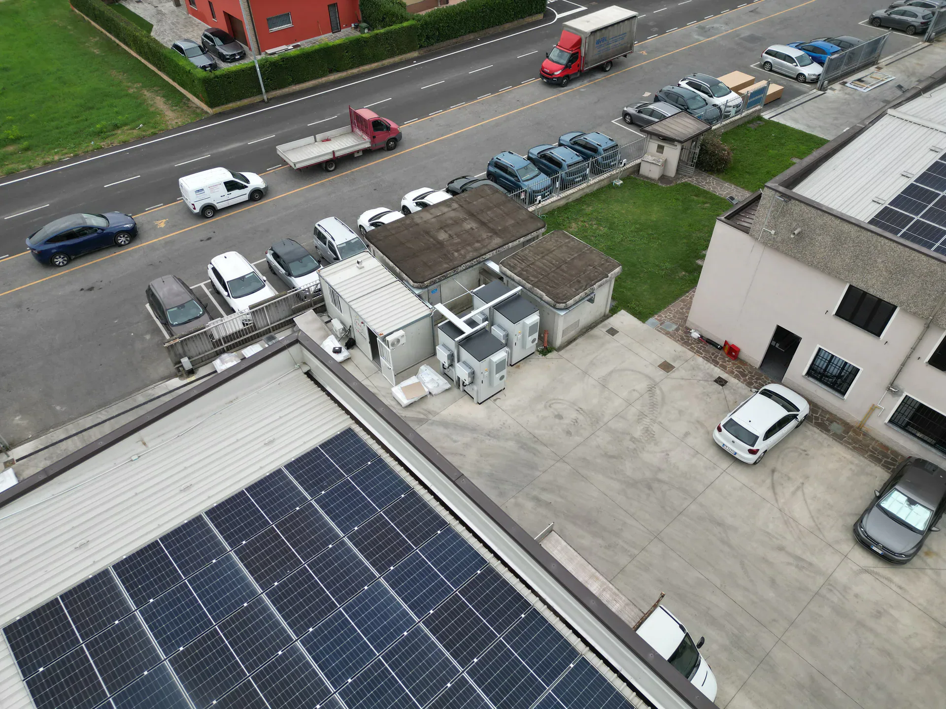 IMPIANTO FOTOVOLTAICO INDUSTRIALE DA 700 KW